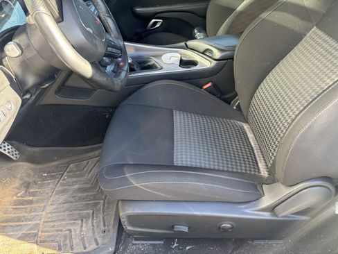 Used 2022 Dodge Challenger R/T Scat Pack w/ Shaker Package image 7