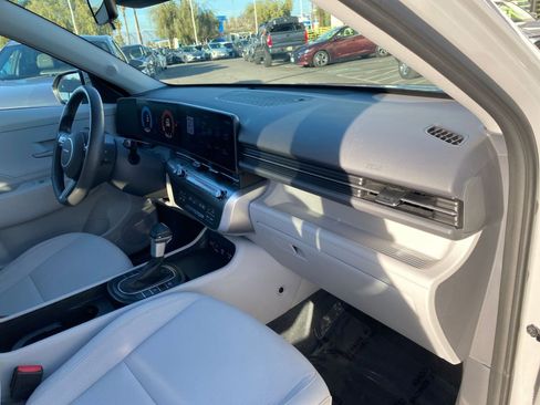 Used 2025 Hyundai Kona SEL image 35