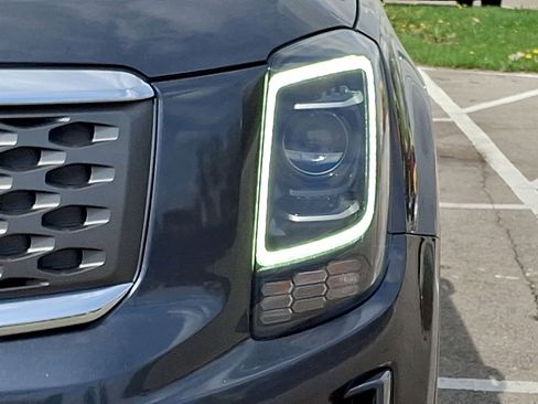 Used 2021 Kia Telluride LX AWD/4WD image 27