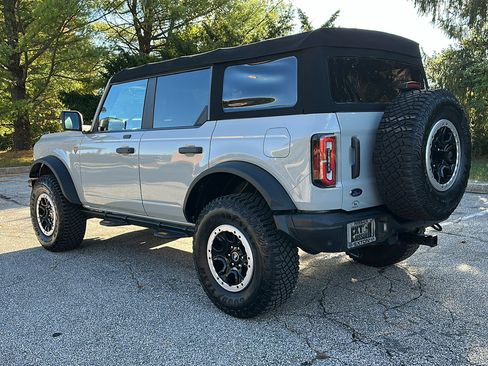 Used 2021 Ford Bronco Badlands image 7