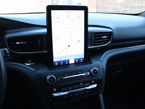 Used 2020 Ford Explorer ST w/ Premium Technology Package image 7