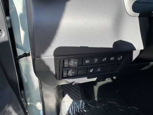 New 2026 Toyota Tundra Platinum AWD/4WD image 18