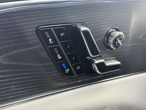 Certified 2024 Cadillac Lyriq Luxury RWD image 33