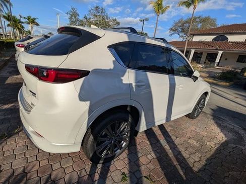 New 2025 MAZDA CX-5 Signature image 11