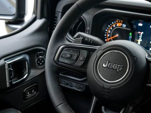 Used 2025 Jeep Wrangler Unlimited Rubicon 392 image 54