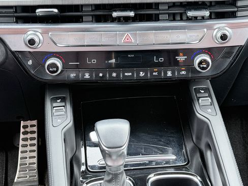 Used 2024 Kia Telluride SX Prestige AWD/4WD image 20