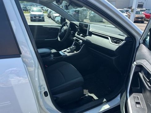 Used 2023 Toyota RAV4 LE image 19