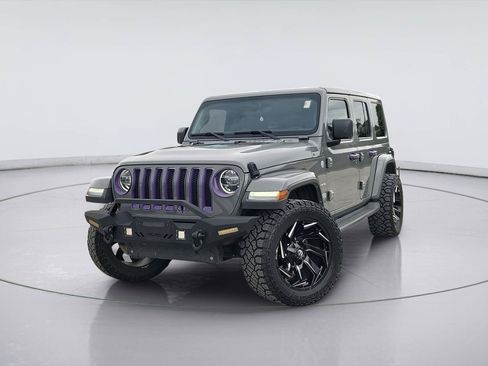 Used 2022 Jeep Wrangler Unlimited Sahara w/ LED Lighting Group AWD/4WD image 1