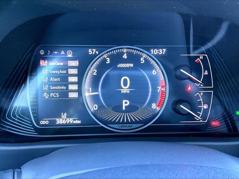 Used 2021 Lexus UX 200 w/ Premium Package FWD image 24
