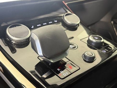 Certified 2023 Land Rover Range Rover Sport SE Dynamic image 19