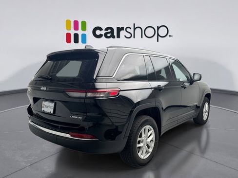 Used 2023 Jeep Grand Cherokee Laredo AWD/4WD image 5