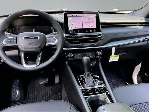 New 2026 Jeep Compass Trailhawk w/ Sun, Sound & Navigation Group AWD/4WD image 8