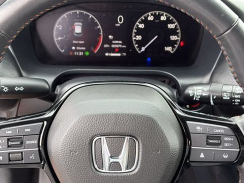 Used 2025 Honda HR-V Sport image 11