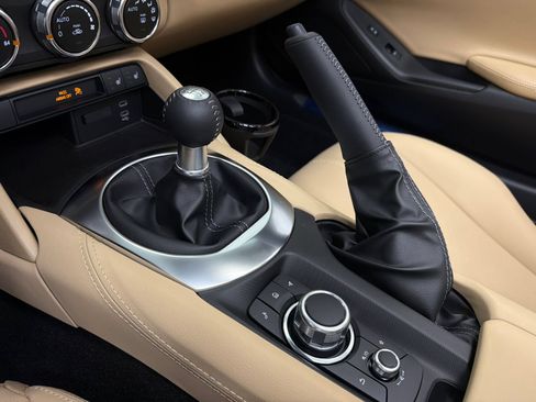 New 2026 MAZDA MX-5 Miata Grand Touring w/ Appearance Package RWD image 28