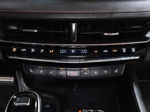 Used 2025 Cadillac CT5 V w/ Platinum Package AWD/4WD image 16
