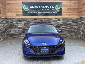 Used 2023 Hyundai Elantra SEL w/ Convenience Package FWD video 3