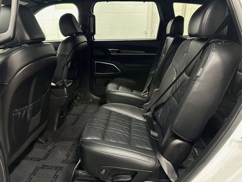 Used 2025 Kia Telluride EX X-Line AWD/4WD image 22