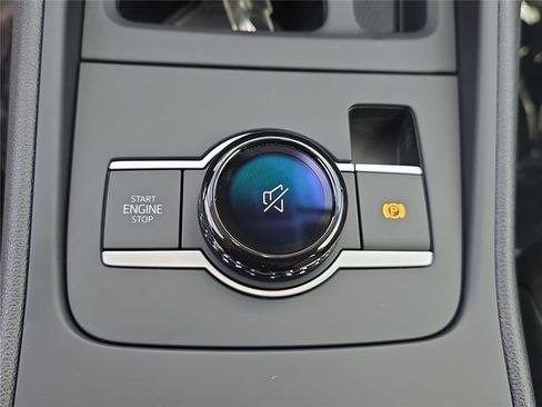 New 2025 Volkswagen Tiguan S image 19