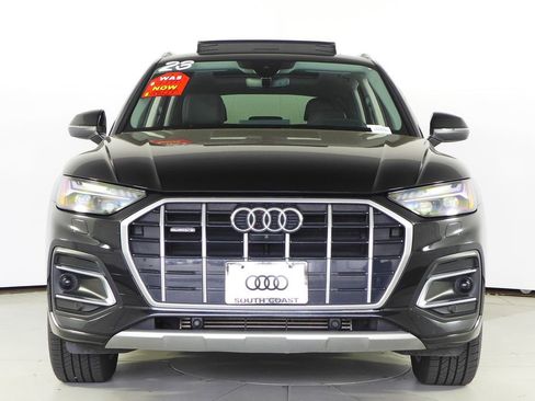 Used 2023 Audi Q5 Prestige w/ Prestige Package AWD/4WD image 3