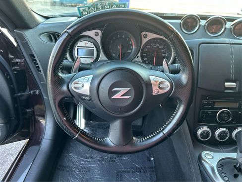 Used 2010 Nissan 370Z Roadster image 15