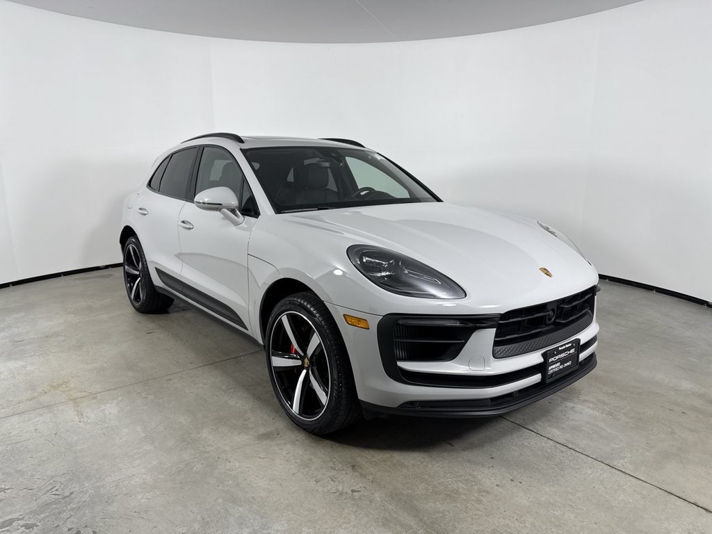 Certified 2025 Porsche Macan S AWD/4WD image 9