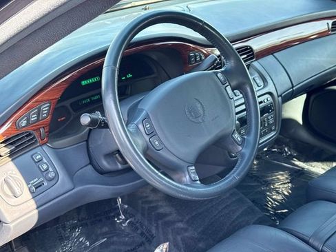 Used 2000 Cadillac De Ville w/ Comfort/Convenience Pkg FWD image 18