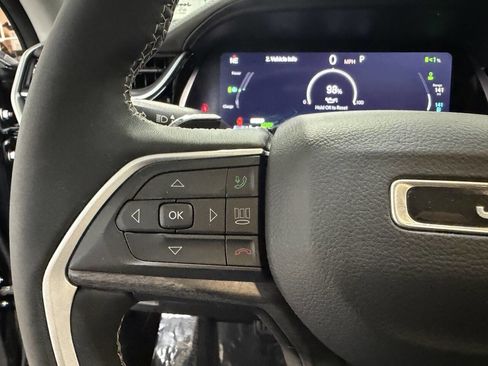 Used 2022 Jeep Grand Cherokee Limited 4xe image 20