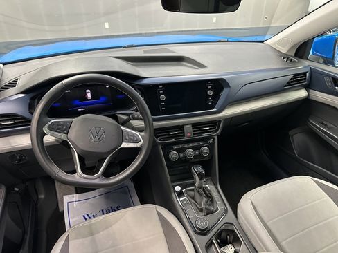 Used 2024 Volkswagen Taos SE image 22