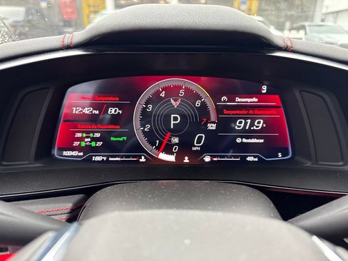 Used 2024 Chevrolet Corvette Stingray Preferred Conv w/ 2LT RWD image 4