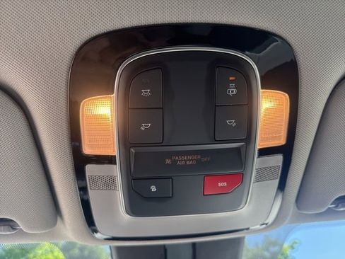 Used 2022 Hyundai Santa Fe SEL FWD image 34