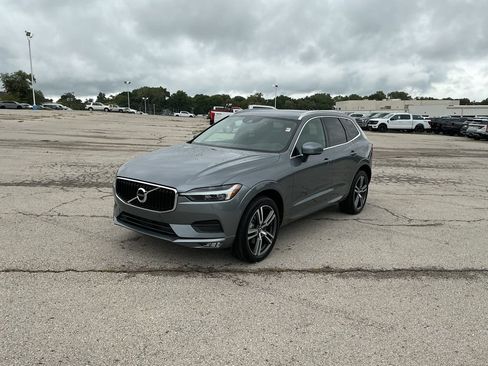 Used 2021 Volvo XC60 T5 Momentum w/ Premium Package AWD/4WD image 1