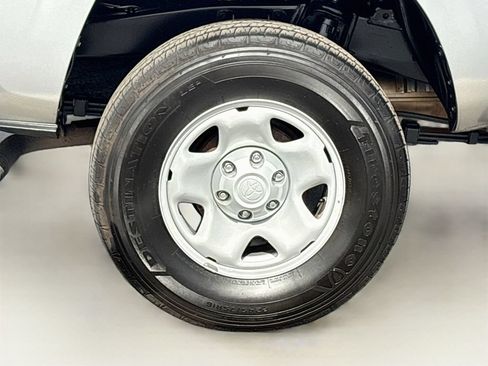 Certified 2021 Toyota Tacoma SR w/ SR Convenience Package RWD image 32