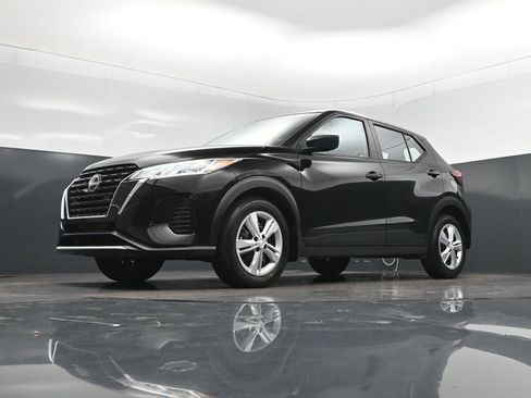 Used 2024 Nissan Kicks S FWD image 49