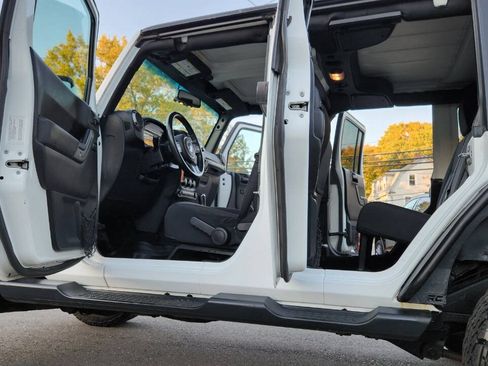 Used 2016 Jeep Wrangler Unlimited Sport w/ Quick Order Package 24S AWD/4WD image 20