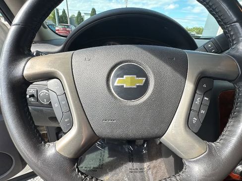 Used 2010 Chevrolet Tahoe LTZ image 21