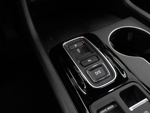 New 2026 Honda Pilot Sport image 23