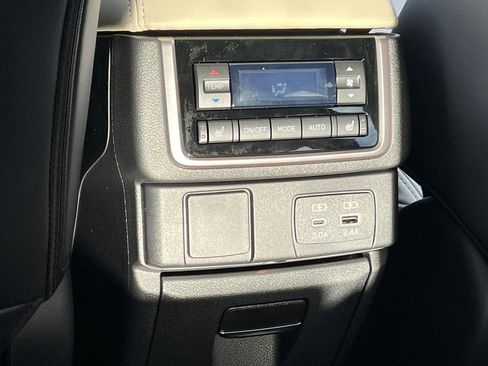 New 2026 Subaru Ascent Limited image 37