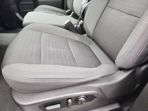 Used 2021 Chevrolet Silverado 1500 LT image 22