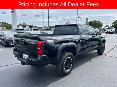 Used 2026 Toyota Tacoma TRD Off-Road AWD/4WD image 16