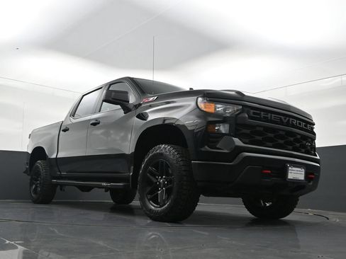 Used 2024 Chevrolet Silverado 1500 Custom Trail Boss AWD/4WD image 36