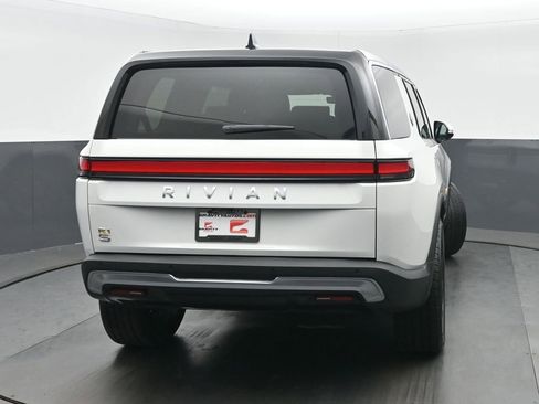 Used 2024 Rivian R1S Adventure AWD/4WD image 4
