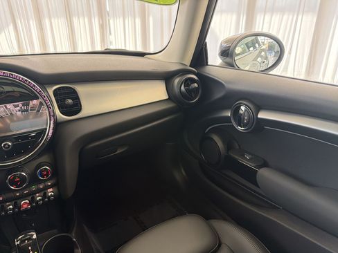 Certified 2024 MINI Cooper S FWD image 28