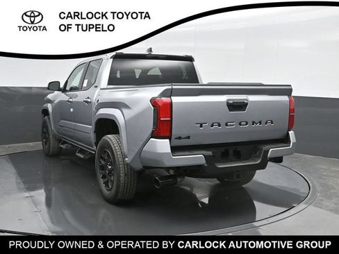 Used 2025 Toyota Tacoma SR5 AWD/4WD image 10