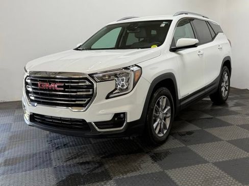 Used 2023 GMC Terrain SLT AWD/4WD image 6