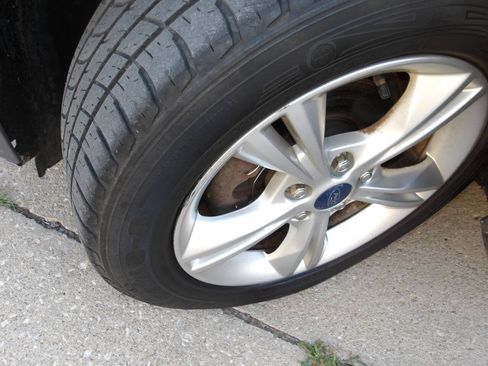 Used 2014 Ford Focus SE FWD image 43