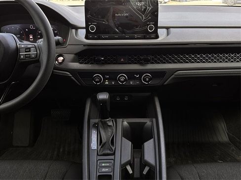 Used 2025 Honda Accord LX image 17