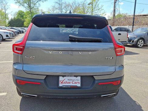 Used 2019 Volvo XC40 T5 R-Design AWD/4WD image 23