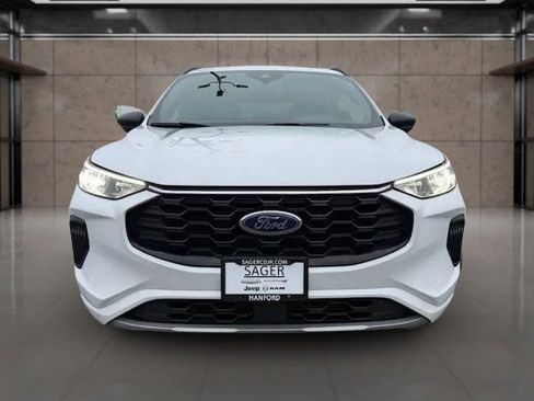 Used 2023 Ford Escape ST-Line image 11