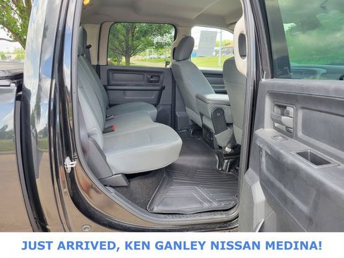 Used 2015 RAM 1500 Express AWD/4WD image 18