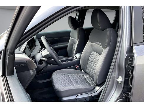 Used 2025 Nissan Kicks SV image 20